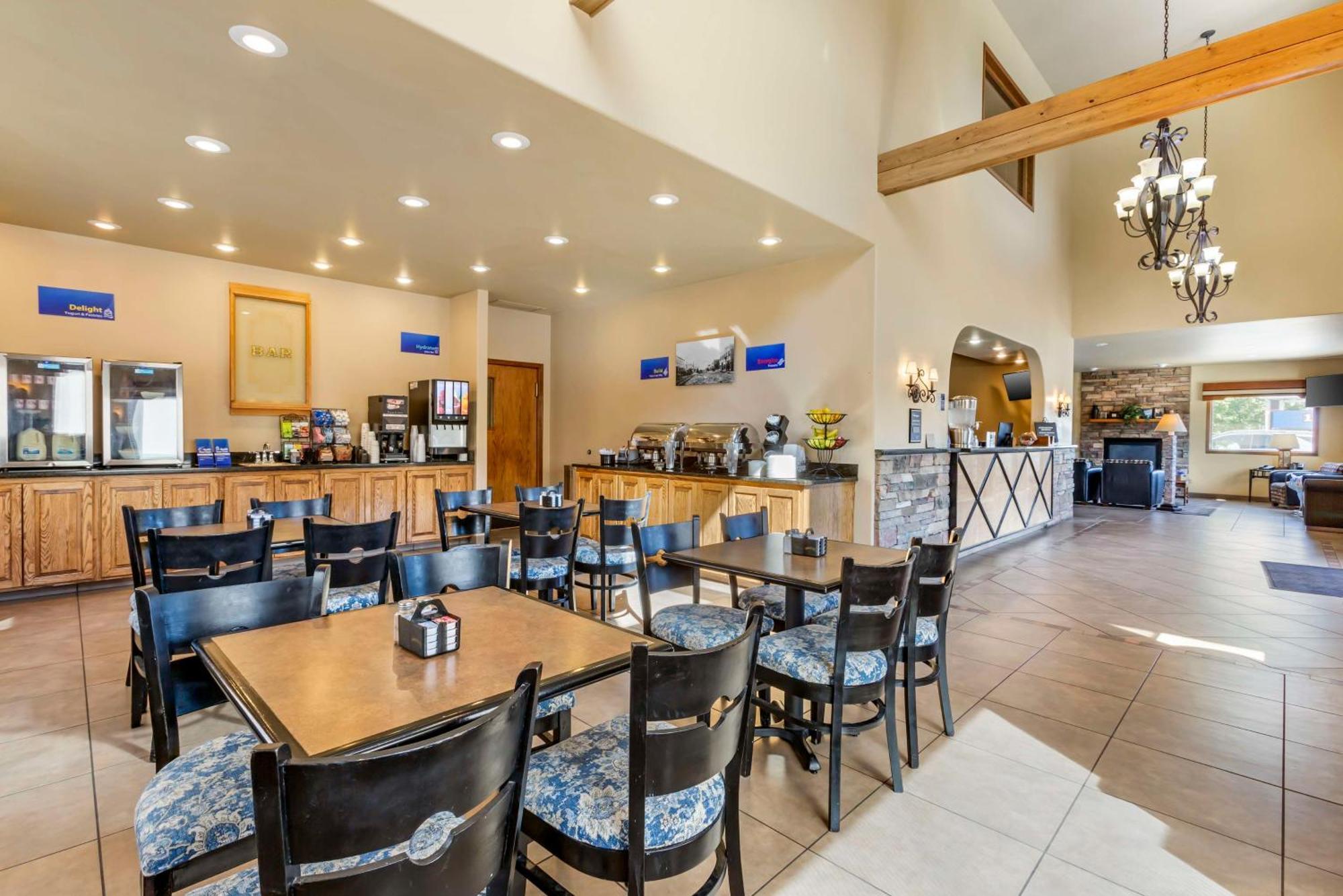 Best Western Sunset Inn Cody Exterior photo